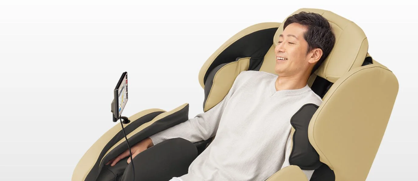 Ghế massage Panasonic Real Pro EP-MA103