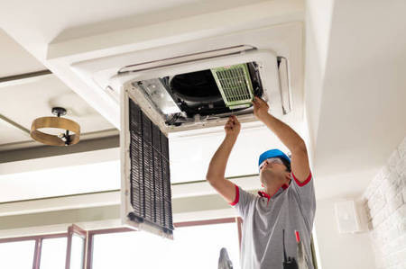 Vệ sinh điều hòa định kỳ giúp tăng tuổi thọ máy