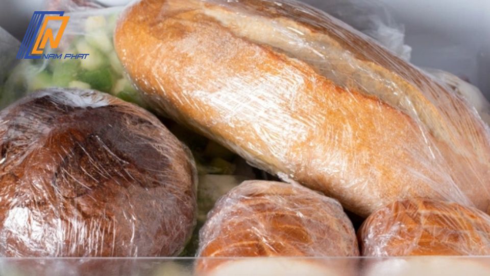 Bánh mì để tủ lạnh được bao lâu
