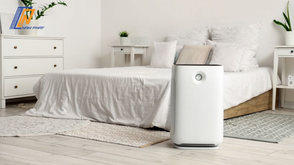 có nên dùng máy lọc không khí trong phòng ngủ