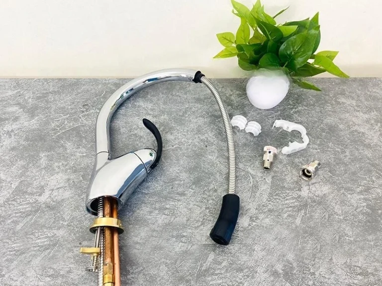 Vòi rửa bát TOTO TKN34PBRRA nóng lạnh nội địa Nhật