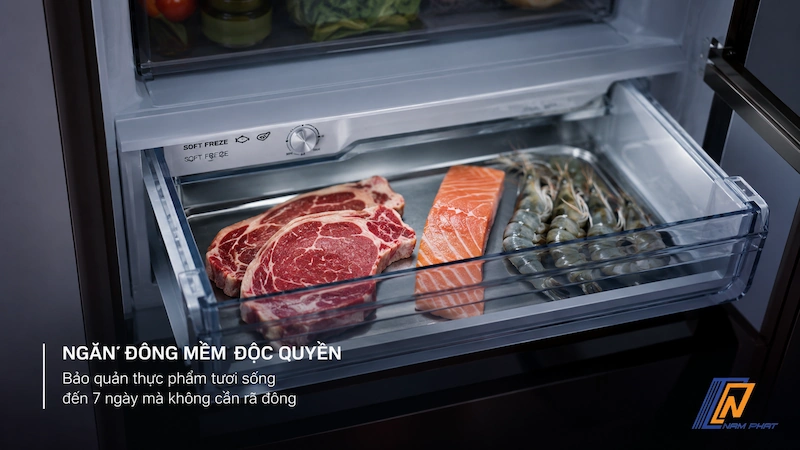 Ngăn đông mềm độc quyền bên trong tủ lạnh Mitsubishi bảo quản thực phẩm tươi sống