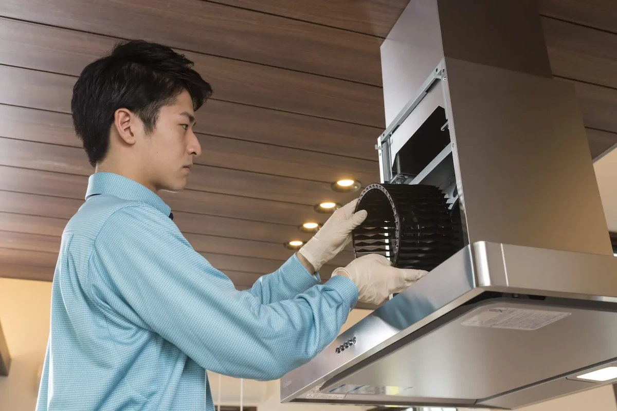 Tấm lưới lọc mỡ mạ bạc dễ dàng tháo rời để vệ sinh lau chùi
