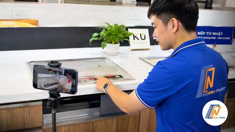 Kiểm tra hàng Nhật nội địa bằng video trước khi đóng gói giao hàng online.